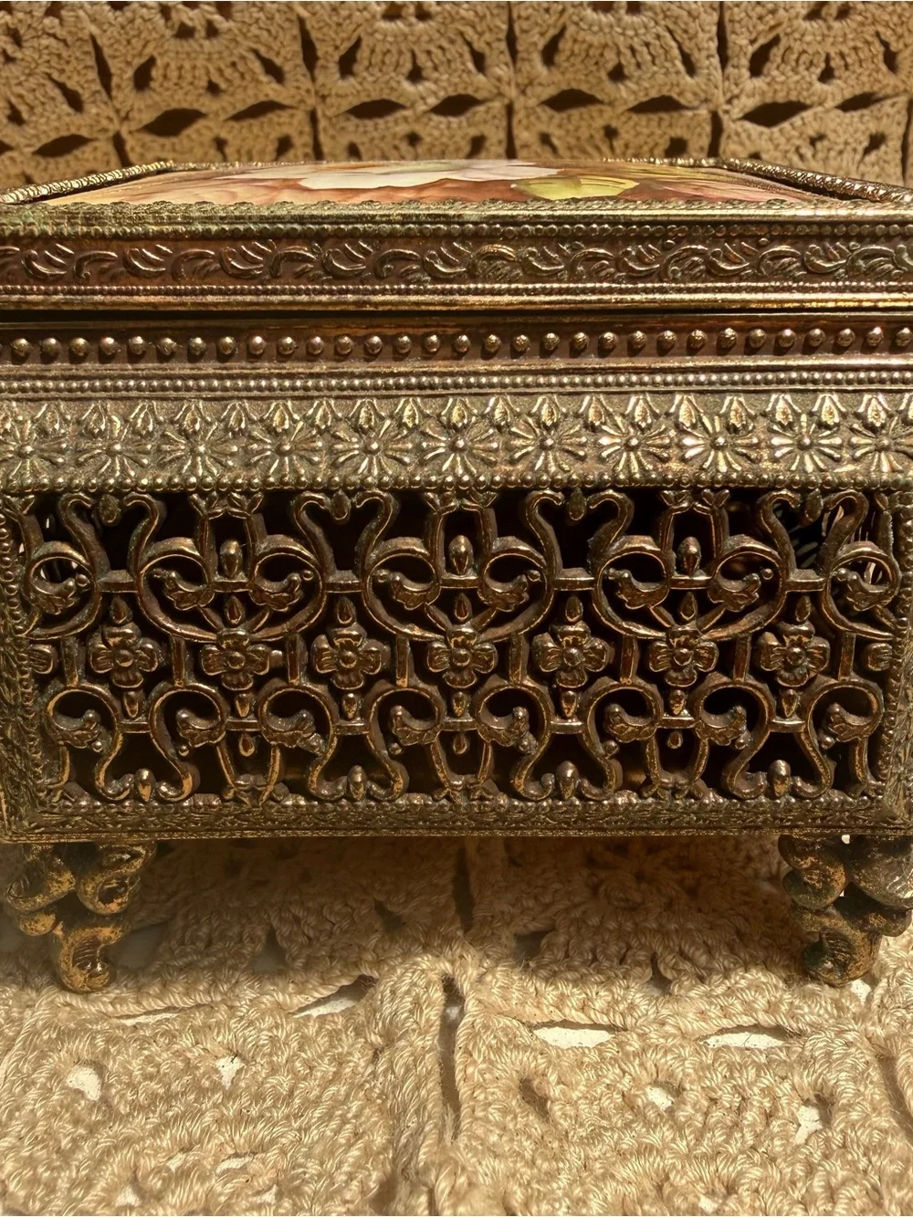 VTG Matson Style Gold Filigree Jewelry Box Casket Porcelain Rose Velvet Lined 4